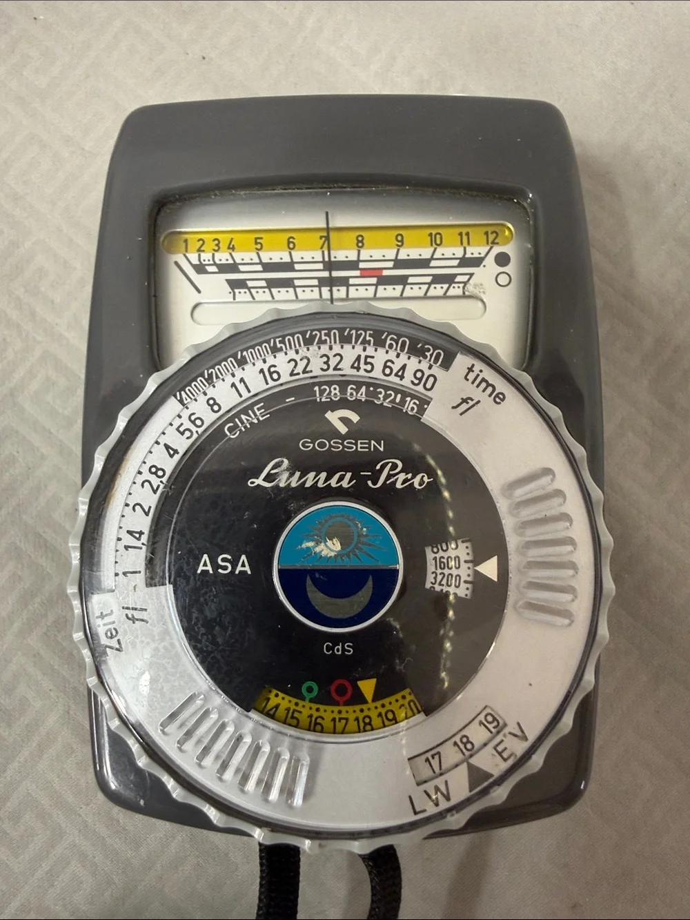 Vintage Gossen Luna-Pro Light Meter with Case Made in Germany Gray and Silver